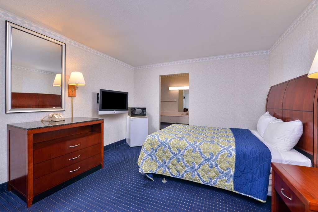 Americas Best Value Inn Of Decatur Room photo